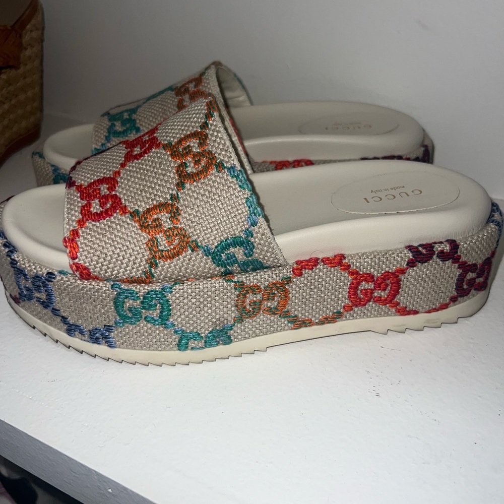 GUCCI platform multicolor logo slides authentic